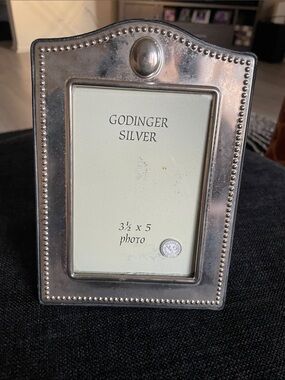 Godinger Silver Beaded Picture Frame with Oval Accent
